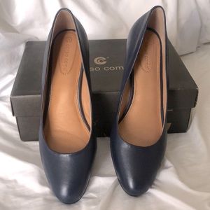 Corsica Como size 10 navy shoes